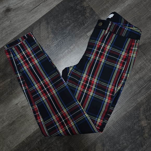 Vineyard Vines,  Women's Size 0 Skinny Leg Holiday Pants - Picture 4 of 9